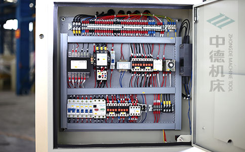 ZDS-832采用正品電氣元件，穩定耐用壽命長.jpg