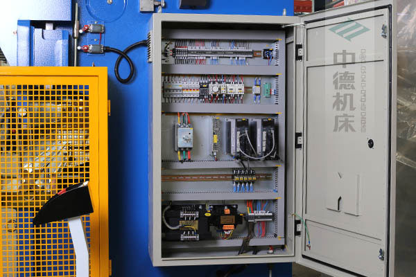 ZDPK-10032采用法國進口施耐德元氣件，穩定耐用壽命長
